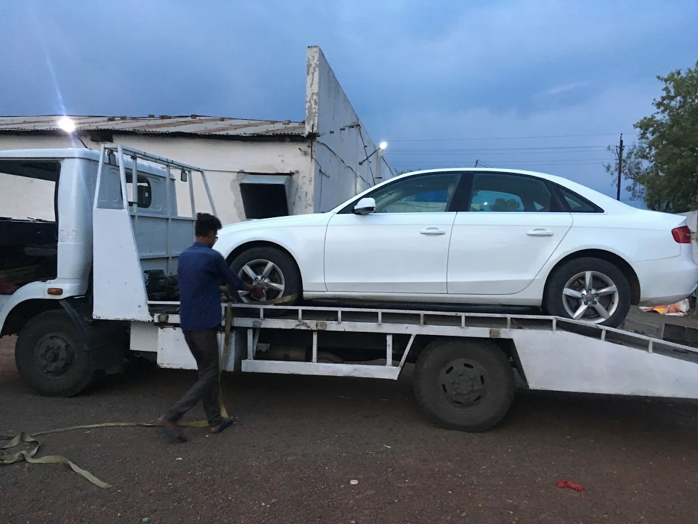 car towing service bhopal
